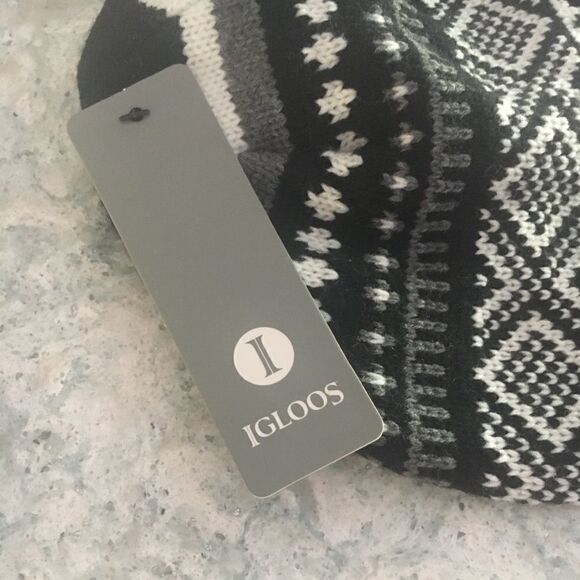 Igloos Hat  - Picture 2 of 7